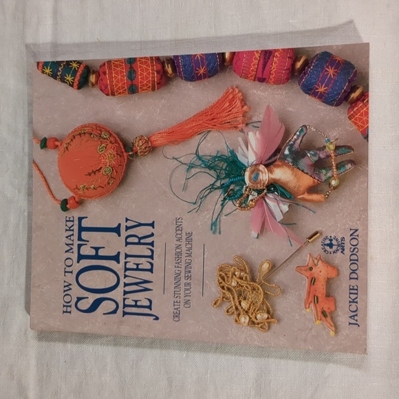 Craft Books Bundle Polymer Clay Jewelry Making Art DIY Illustrated Soft Projects - Picture 3 of 14